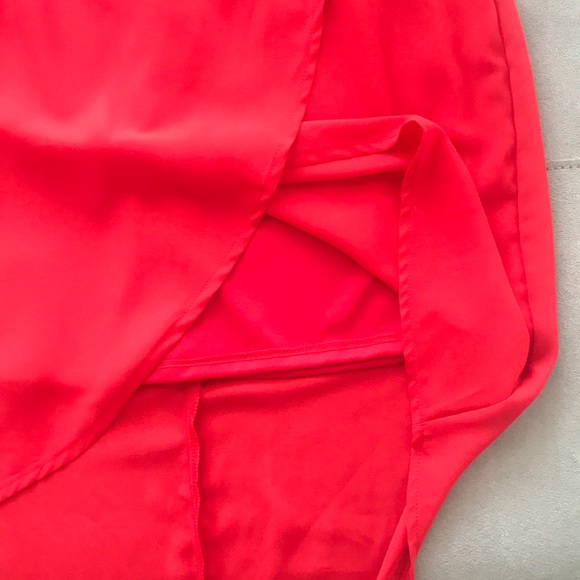 Red dress for any occasion! - Picture 3 of 6